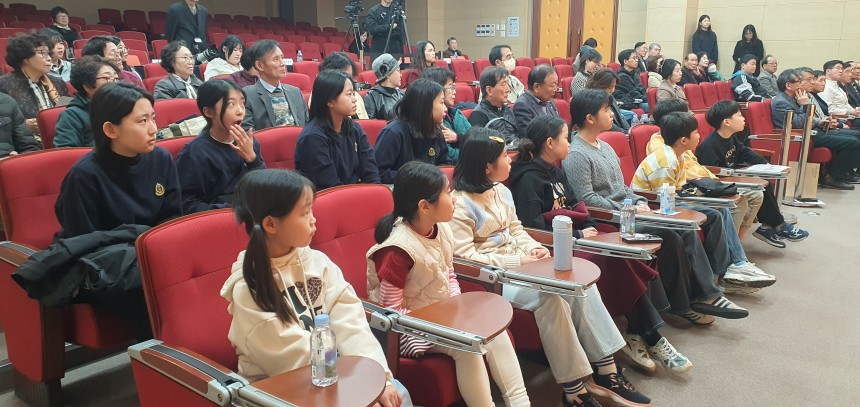 제19회 경상남도지사배 경상도 사투리 말하기 대회